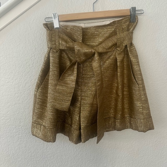 Sézane Rome shorts metallic gold size 4 - Picture 4 of 8
